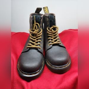 Dr. Martens brown Junior 1460 Softy T leather lace up boots-size 1us